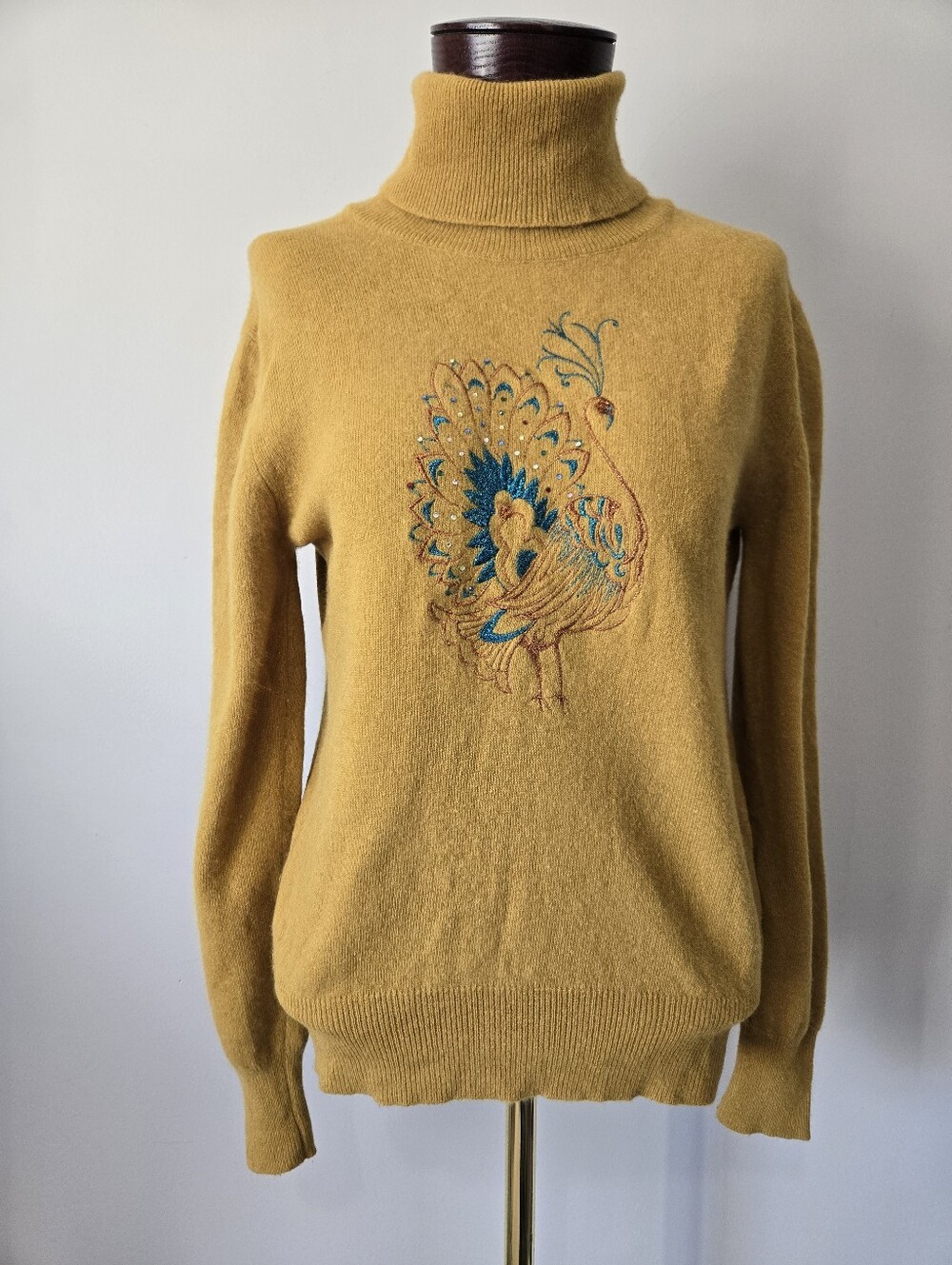 Renzo & Cezare Italy Vintage 80s Angora And Wool Mustard Peacock Sweater.